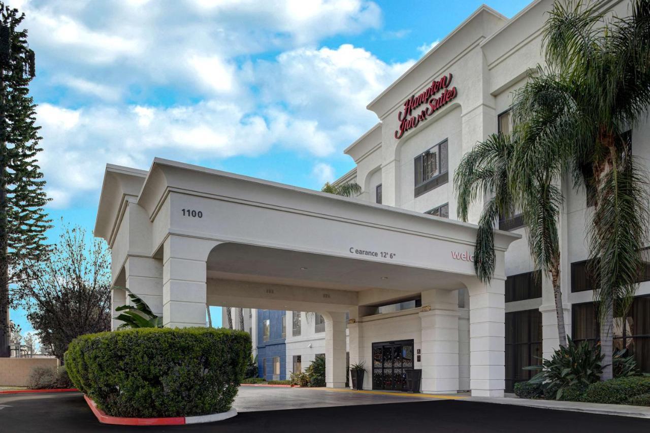 Hampton Inn & Suites Туларе Экстерьер фото